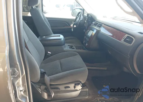 2008 Chevrolet Tahoe Lt из США, поврежденный, VIN 1GNFC13058R150817